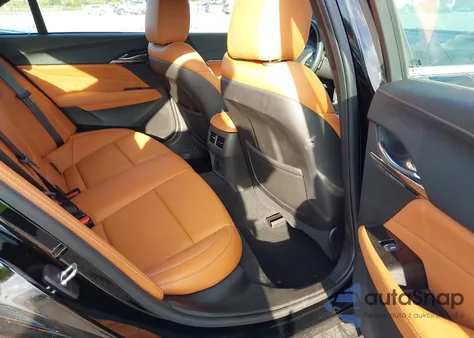 2024 Cadillac Ct4 Premium Luxury z USA, uszkodzony, nr VIN 1G6DB5RK2R0129578